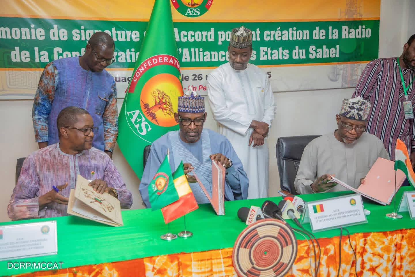 Les ministres de l’AES lancent la radio « Daandè Liptako »