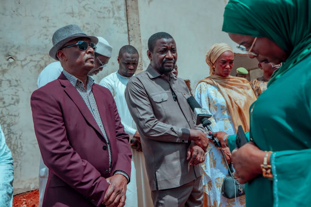 Souveraineté technologique : Les Ministres Adji Ali Salatou et Pr Farmo Moumouni inspectent la future usine DHY Technologie à Hamdallaye